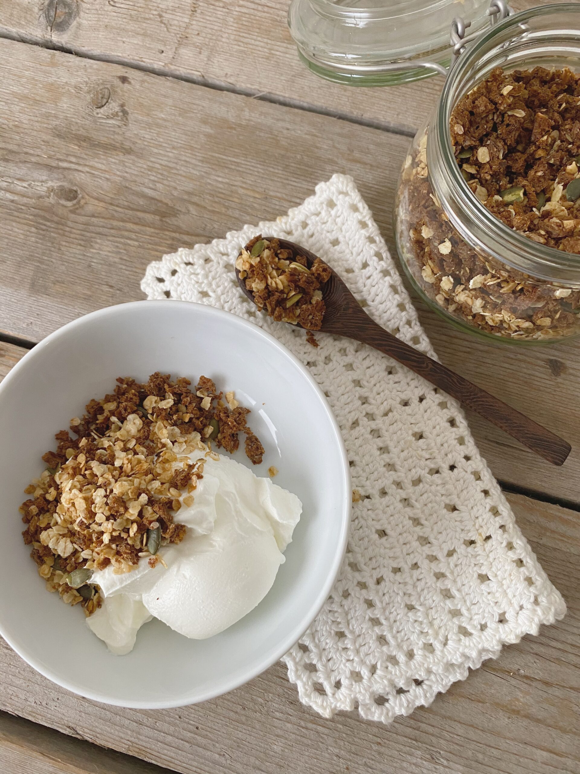 Granola med rugbrød