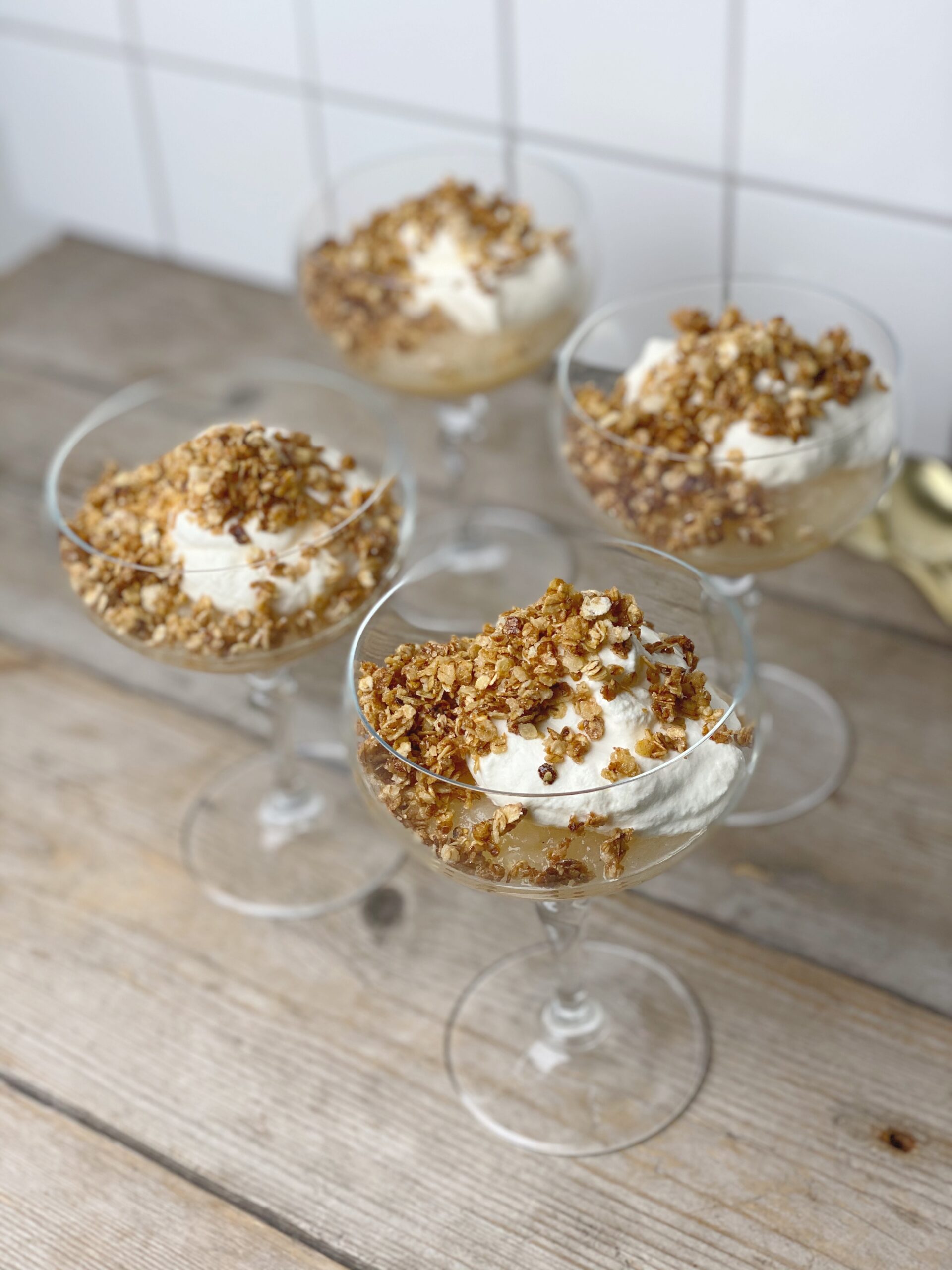 æblekage med crumble