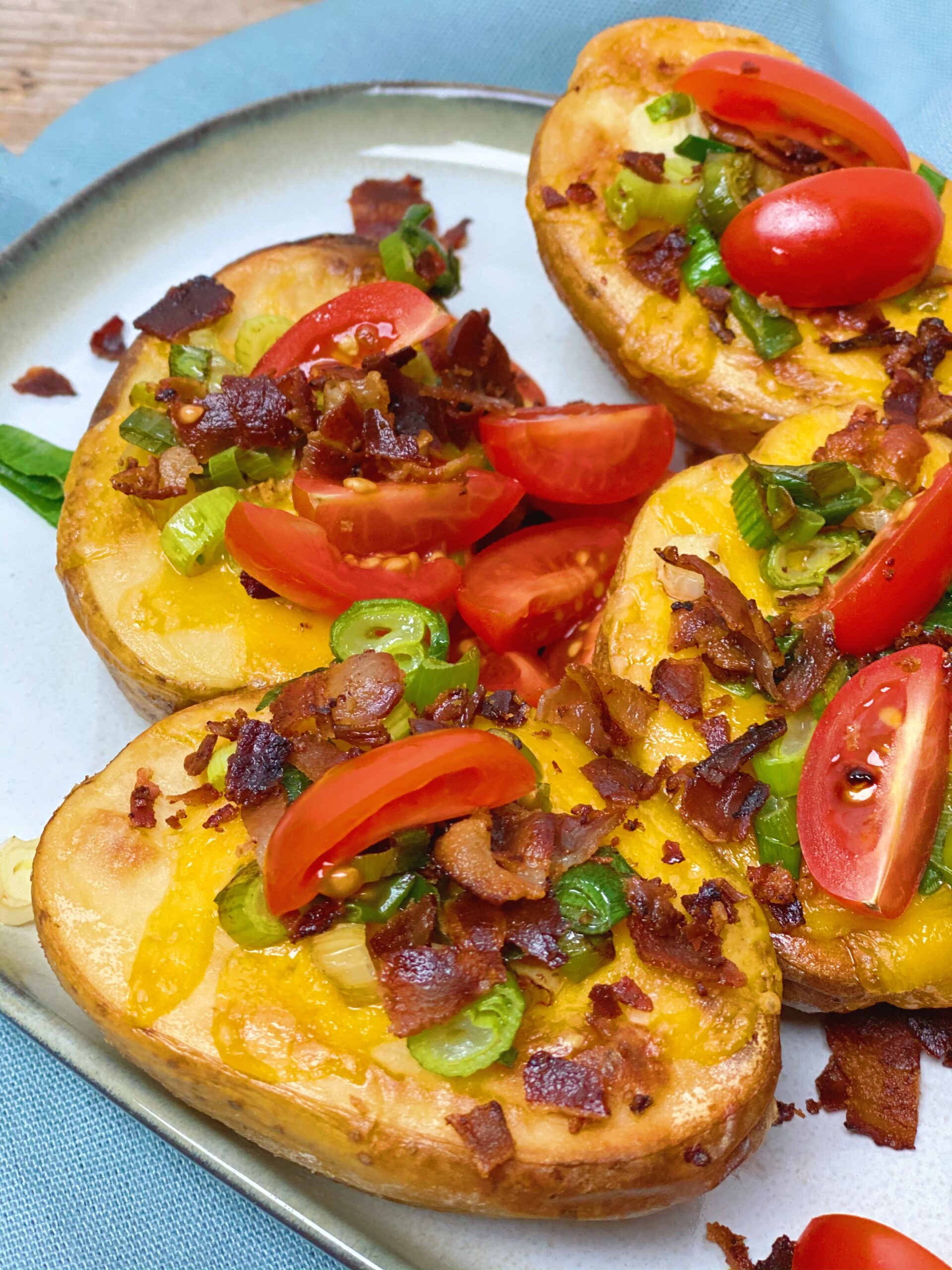 Bagt kartoffel med cheddarost og bacon