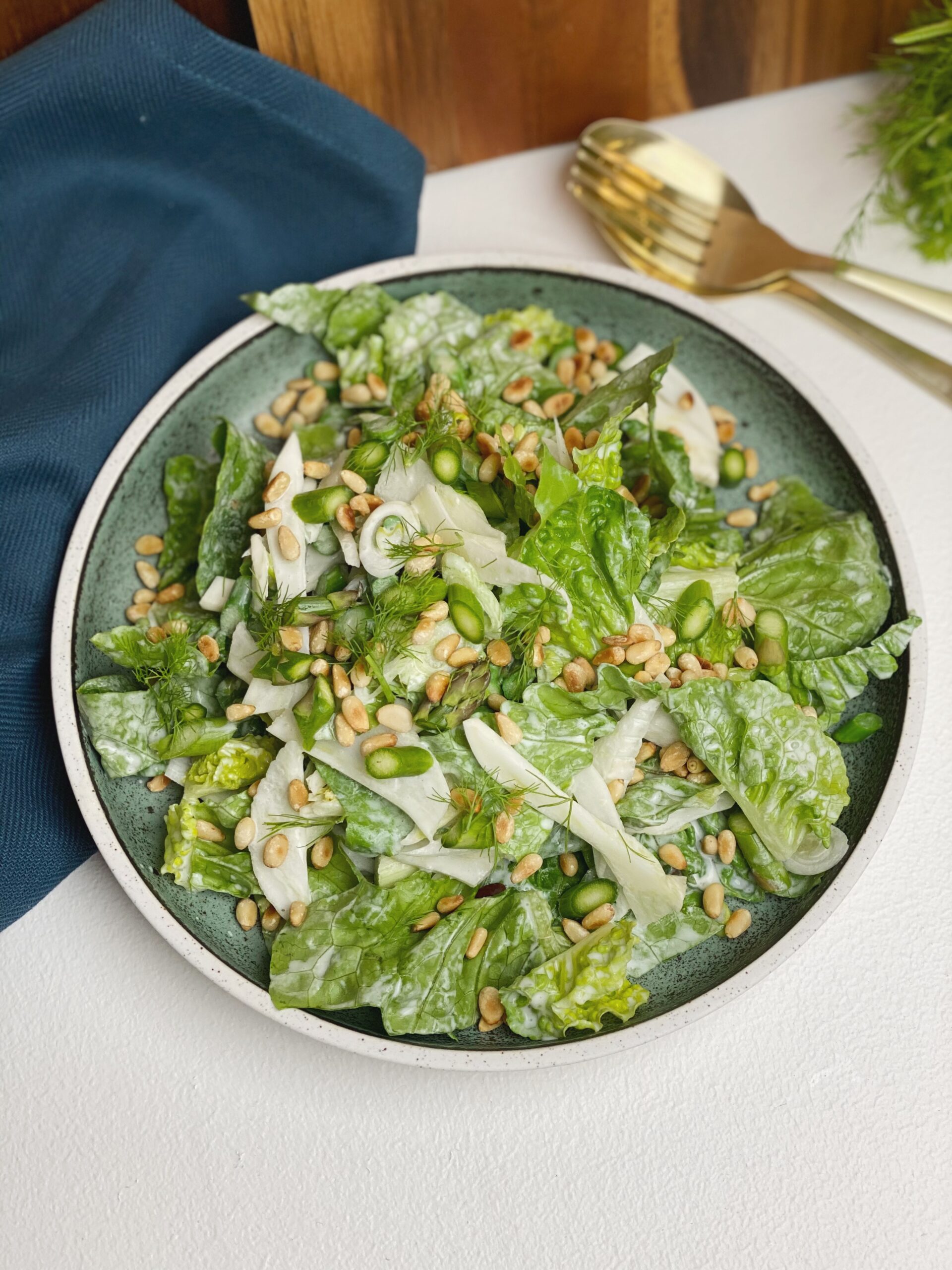 Grøn salat med mormordressing