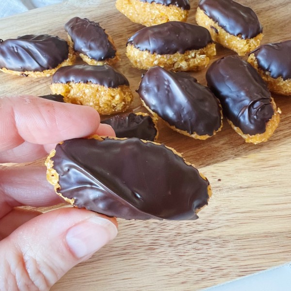 Abrikosbar med chokolade