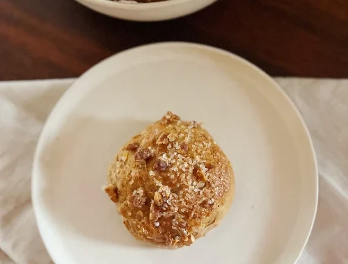 Juleboller med æbler og valnødder